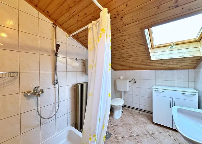 Pavle Pensión Malinska