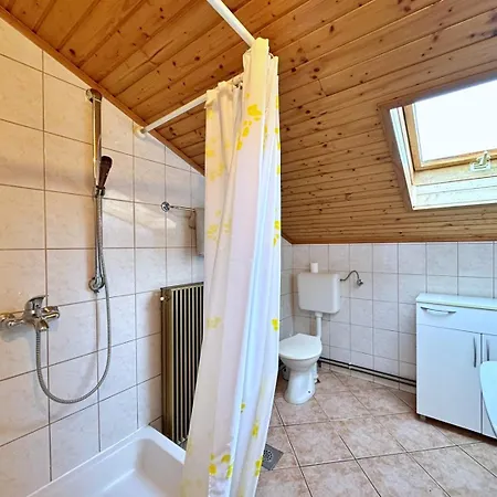 Pavle Pensionat Malinska